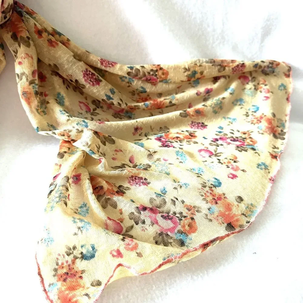 Eliane et Lena Scarf Fresh And Sun 8A Floral Flowers Paris 66